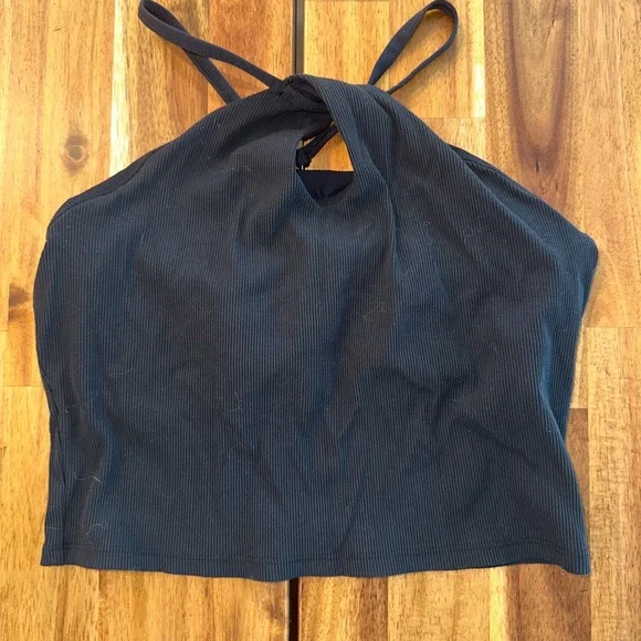 Outdoor Voices Black Halter Crop Top - Picture 3 of 10